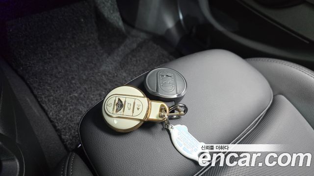 Mini Cooper 2021 — photo 14
