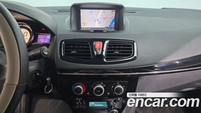 Renault Korea SM3 2016 — photo 14
