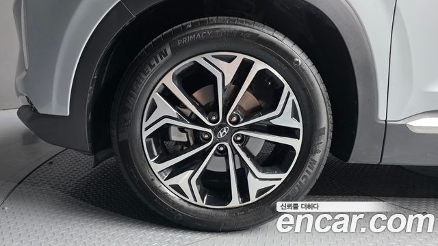 Hyundai Santafe 2019 — photo 5