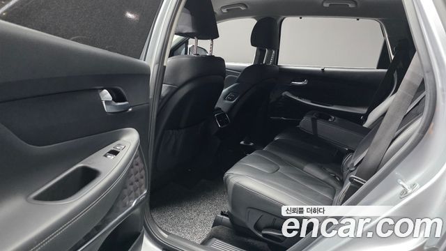 Hyundai Santafe 2019 — photo 18