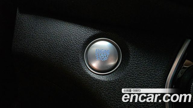 Hyundai Santafe 2019 — photo 25