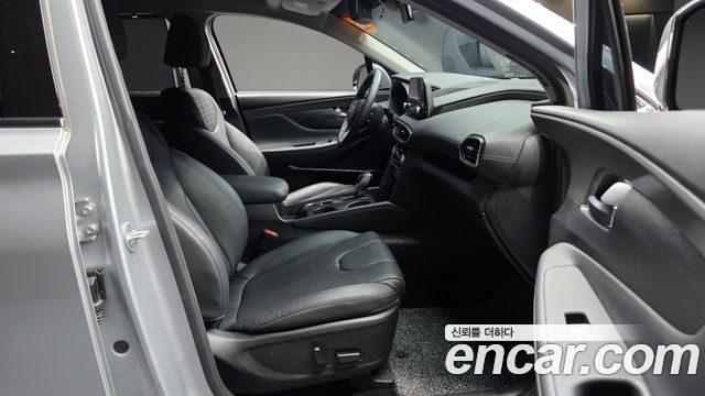 Hyundai Santafe 2019 — photo 16