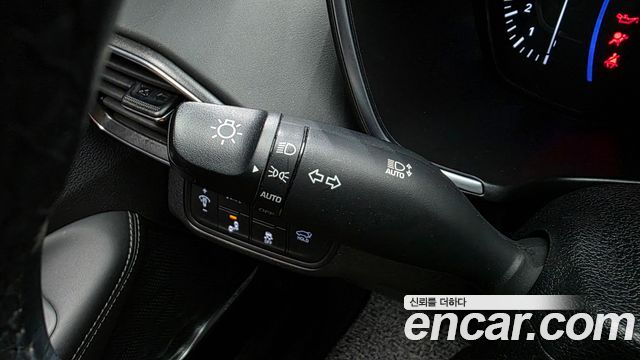 Hyundai Santafe 2019 — photo 28