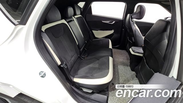 Kia EV6 2023 — photo 17