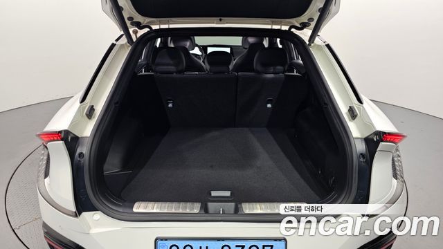 Kia EV6 2023 — photo 22