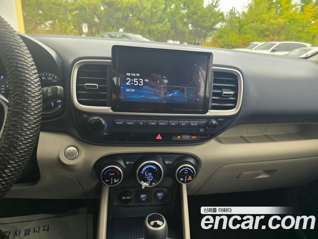 Hyundai Venue 2021 — photo 10