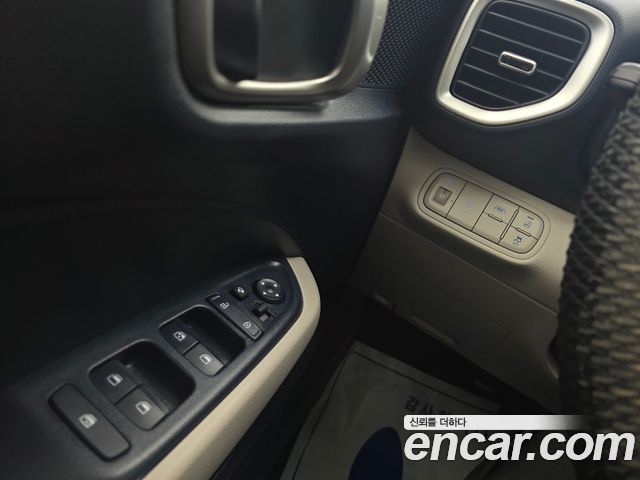 Hyundai Venue 2021 — photo 14