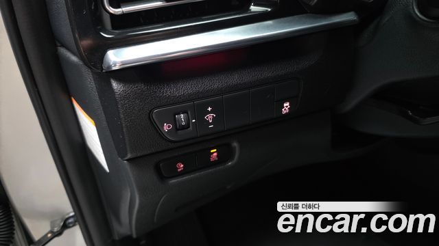 Kia Niro 2023 — photo 24