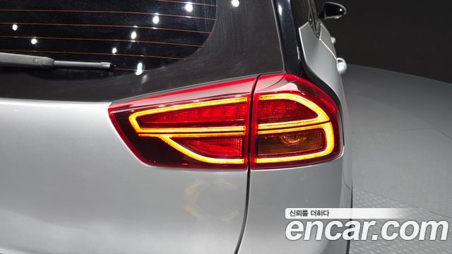Kia Niro 2023 — photo 9