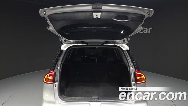 Kia Niro 2023 — photo 31