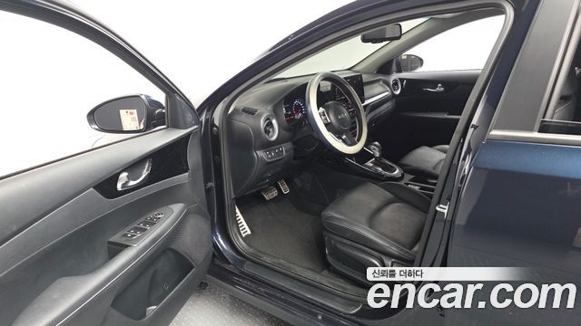 Kia K3 2023 — photo 10