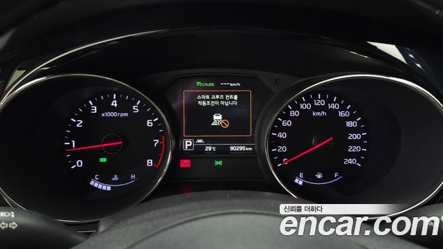 Kia Canival 2018 — photo 8