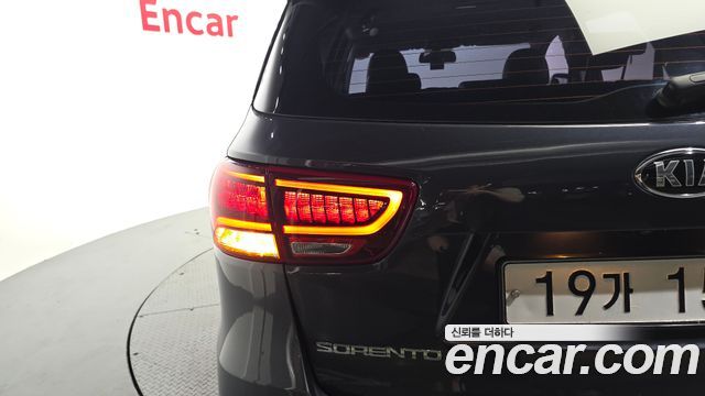 Kia Sorento 2019 — photo 9
