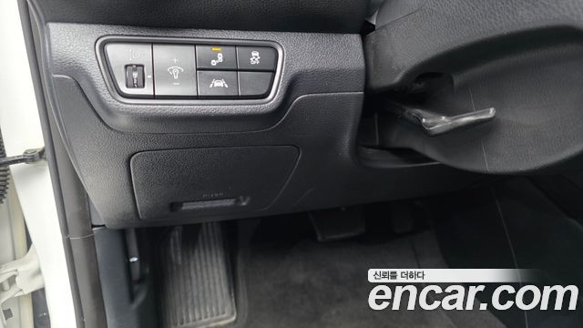 Kia K3 2019 — photo 25