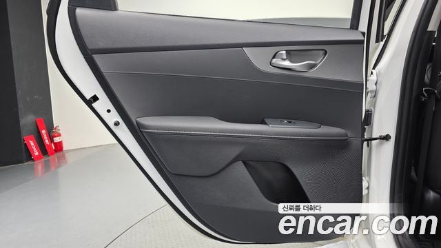 Kia K3 2019 — photo 15
