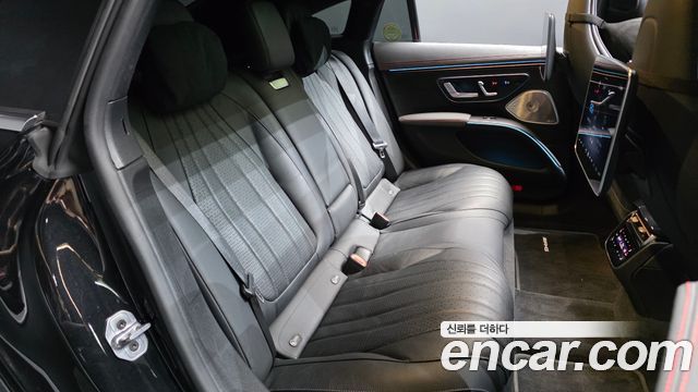 Mercedes-Benz EQS 2022 — photo 18
