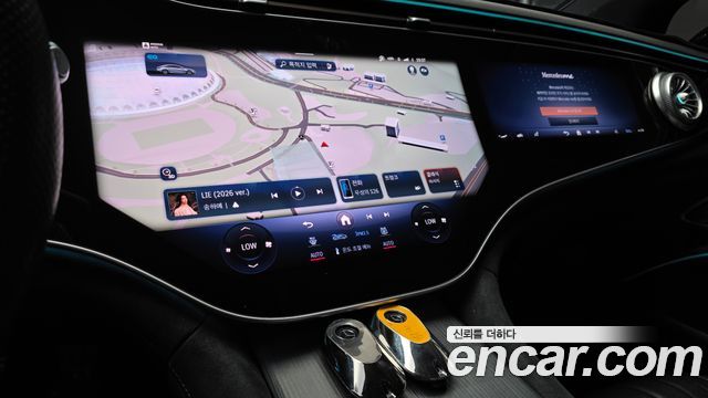 Mercedes-Benz EQS 2022 — photo 21