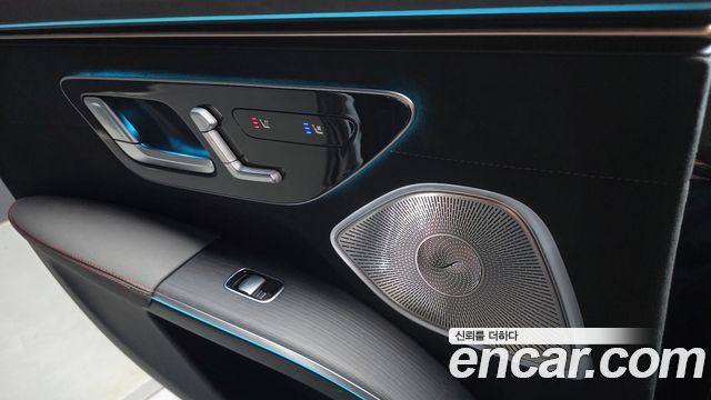 Mercedes-Benz EQS 2022 — photo 29