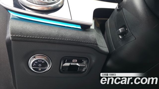 Mercedes-Benz EQS 2022 — photo 30