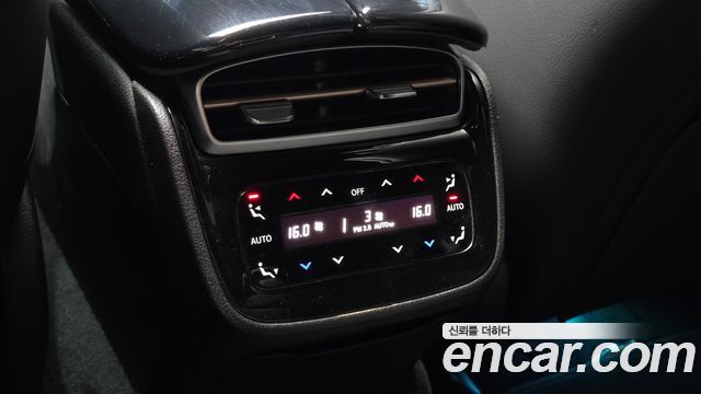 Mercedes-Benz EQS 2022 — photo 32