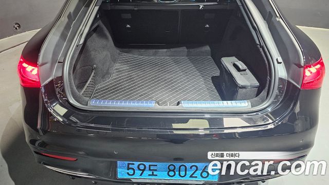 Mercedes-Benz EQS 2022 — photo 35