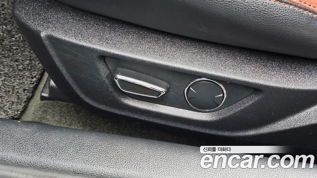 Ford Mustang 2017 — photo 25