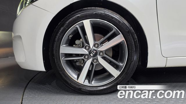Kia K3 2017 — photo 5