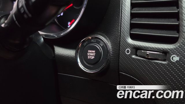 Kia K3 2017 — photo 18