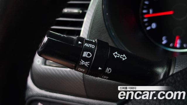 Kia K3 2017 — photo 20