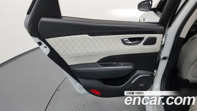 Renault Korea SM6 2016 — photo 15