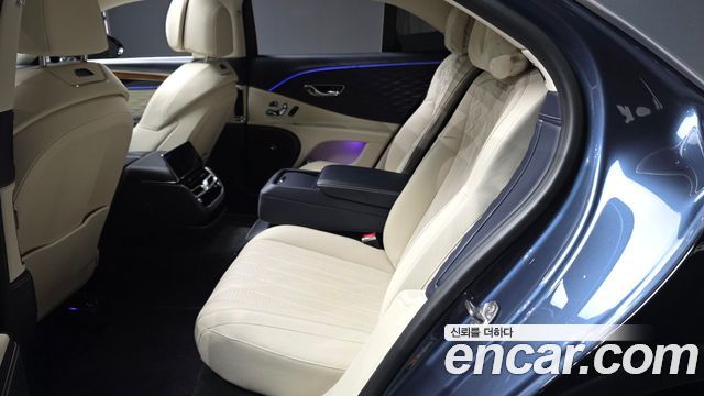 Bentley Flying Spur 2020 — photo 9
