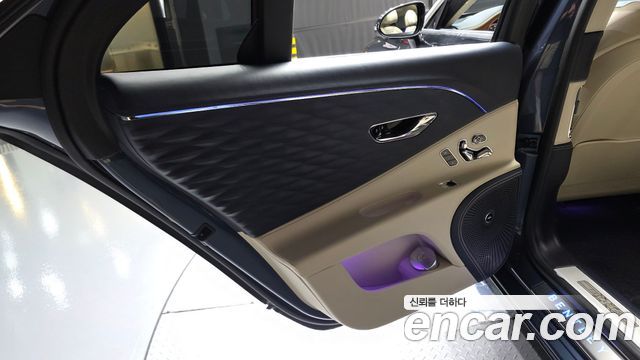 Bentley Flying Spur 2020 — photo 10