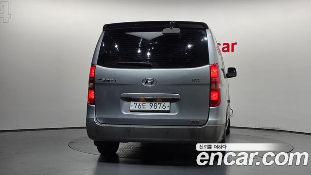 Hyundai Starex 2011 — photo 4