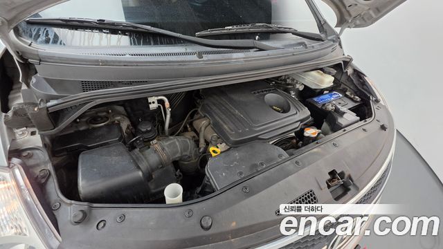 Hyundai Starex 2011 — photo 6