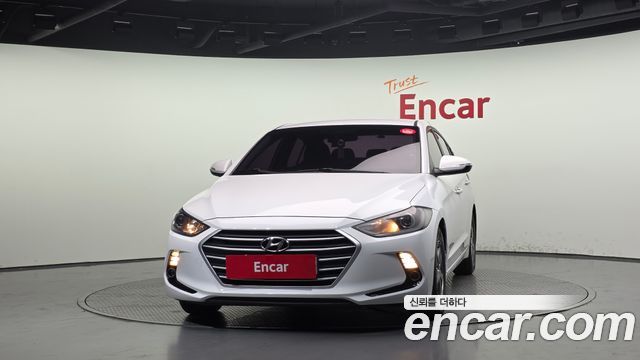 Hyundai AVANTE 2017 — photo 3