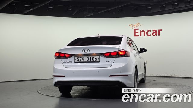 Hyundai AVANTE 2017 — photo 4