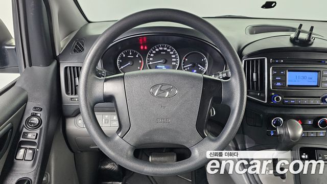 Hyundai Starex 2019 — photo 14