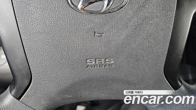 Hyundai Starex 2019 — photo 17