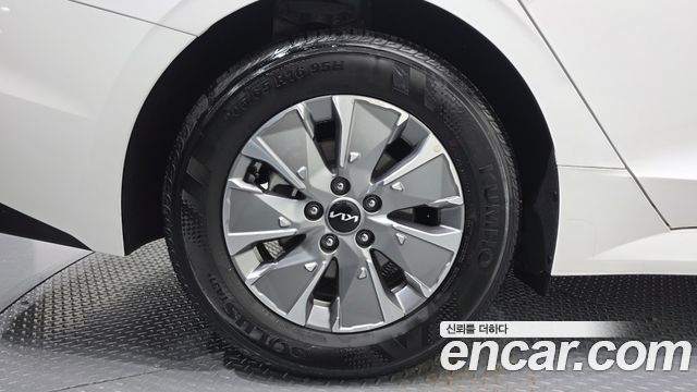 Kia K5 2024 — photo 5