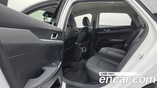 Kia K5 2024 — photo 24