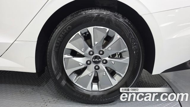 Kia K5 2024 — photo 7