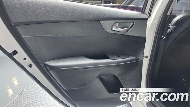 Kia K3 2020 — photo 15