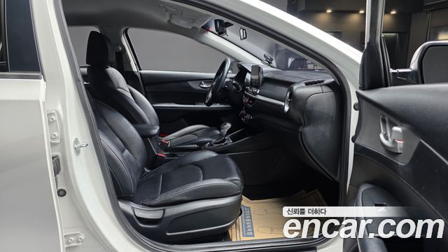 Kia K3 2020 — photo 16