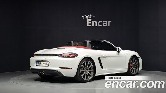 Porsche 718 2017 — photo 2