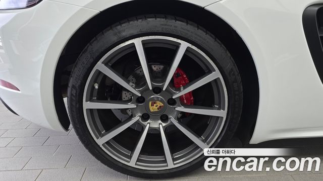 Porsche 718 2017 — photo 5