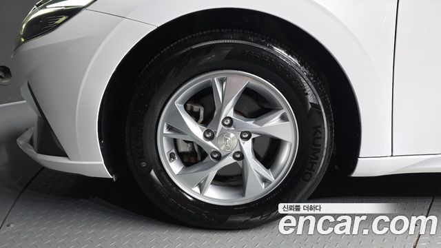 Hyundai AVANTE 2021 — photo 5