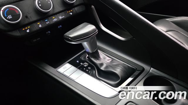 Hyundai AVANTE 2021 — photo 9