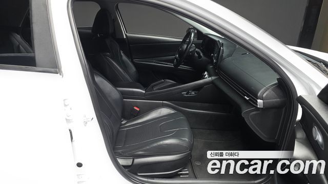 Hyundai AVANTE 2021 — photo 11