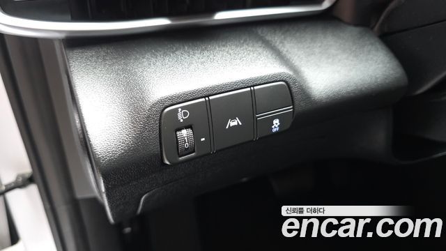 Hyundai AVANTE 2021 — photo 18