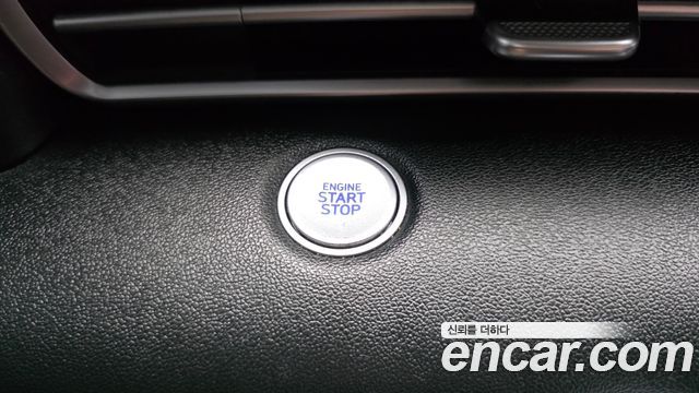 Hyundai AVANTE 2021 — photo 19